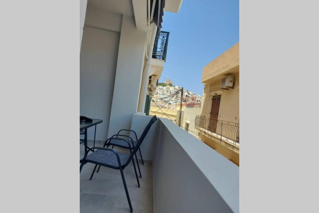 Felou'S House 1 Apartment Ermoupoli Exterior photo